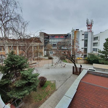 Prenociste Nikolas Grand Semendria Cameră foto